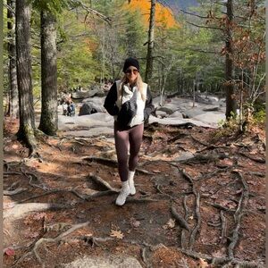 Meet your Posher, Julie